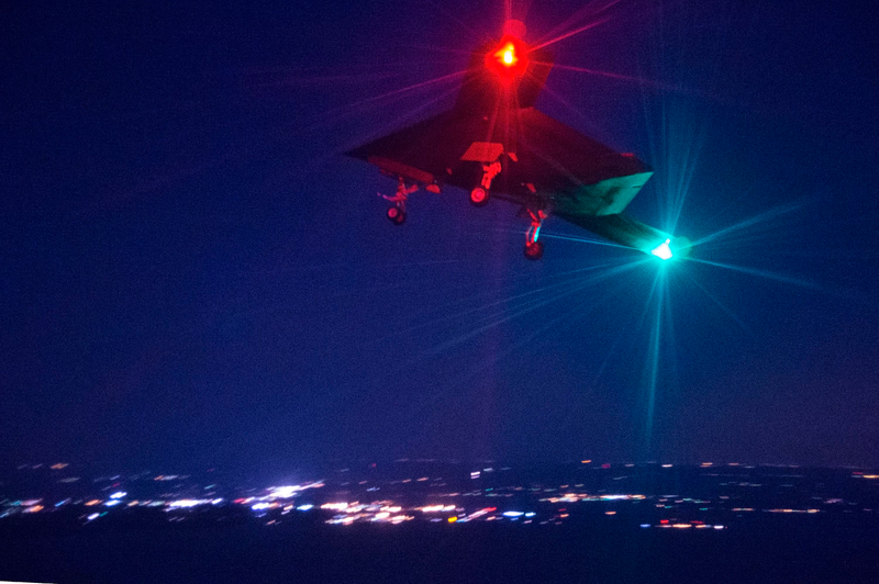 Illustration for article titled Apparently, the US Navy got itself some cool alien spaceships